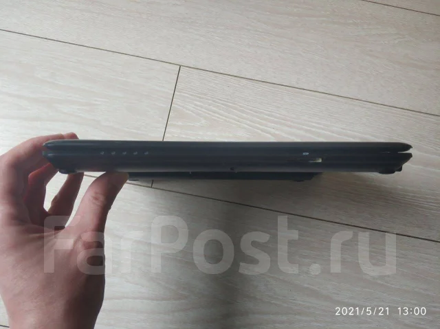 Samsung NC110. 10.1", 1,7����, ��� 2048 ��, ���� 500���, WiFi: 1, Bluetooth: 1, ����������� �� 4��. ����