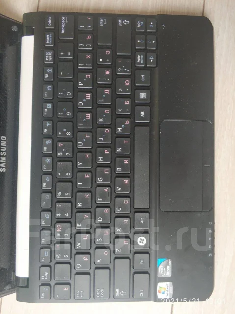Samsung NC110. 10.1", 1,7����, ��� 2048 ��, ���� 500���, WiFi: 1, Bluetooth: 1, ����������� �� 4��. ����