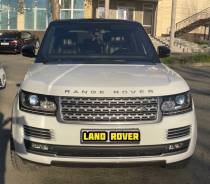 Land Rover Range Rover.   