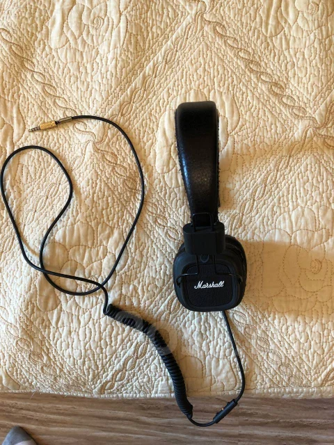 Marshall Major ����