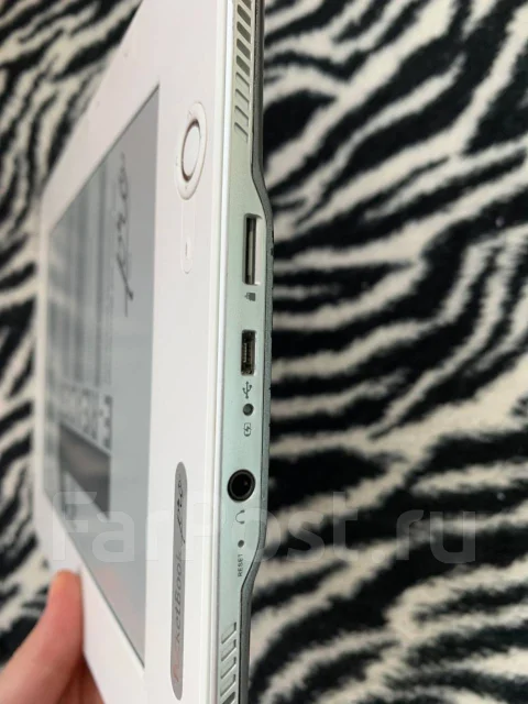 PocketBook Pro 902 ����