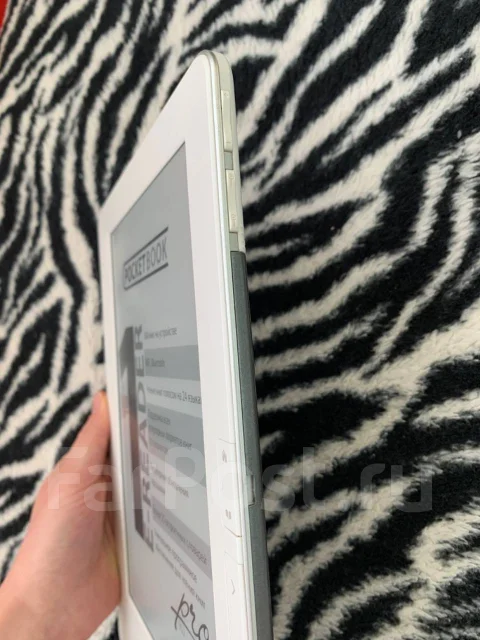 PocketBook Pro 902 ����