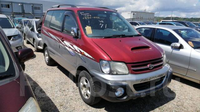 Toyota noah cr50