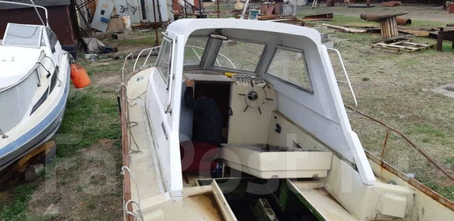 Nissan. 1990 ���, ����� 8��., ��������� ������������, 95��.�., ������ ����