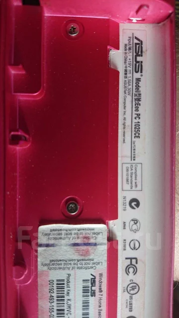 Asus Eee PC 1025CE. 14", 1,9����, ��� 2048 ��, ���� 400���, WiFi: 1, Bluetooth: 1 ����