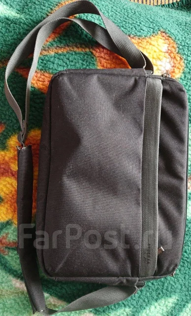 Asus Eee PC 1025CE. 14", 1,9����, ��� 2048 ��, ���� 400���, WiFi: 1, Bluetooth: 1 ����