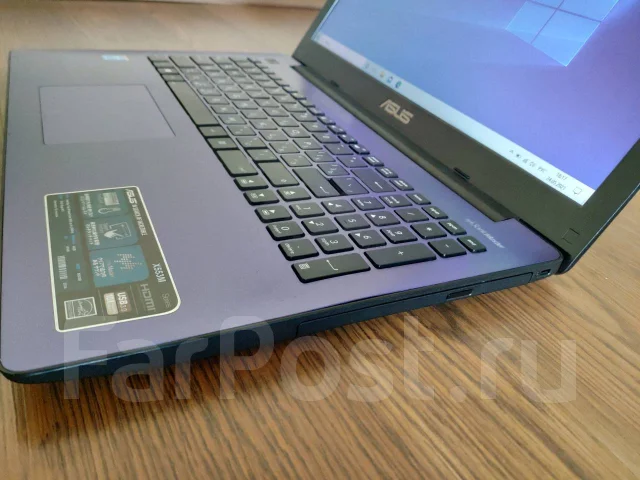 Asus X553M. 15.6", 2,2����, ��� 4 ��, ���� 128���, WiFi: 1, Bluetooth: 1, ����������� �� 3��. ����