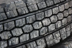 Bridgestone W985. �����������, �/�, ����� 5 % ����