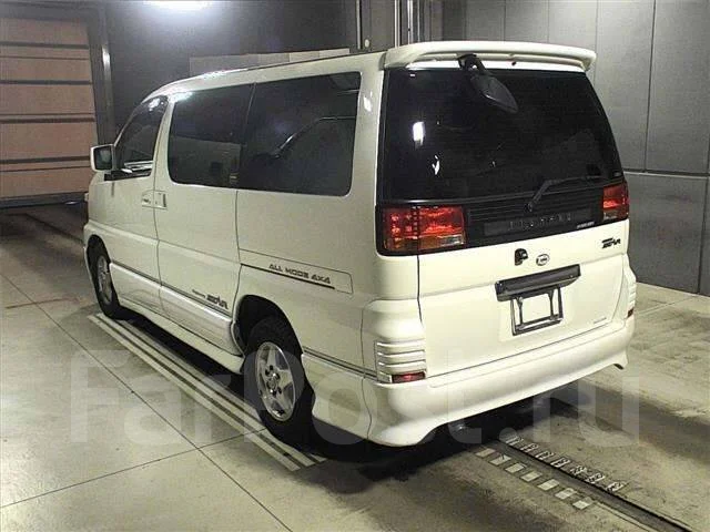 Nissan Elgrand. �������, 4wd, 3.5 (240��.�.), ������, 75 000����. ��, �/�, ��� ���. ��� ����� �� ������������ ����