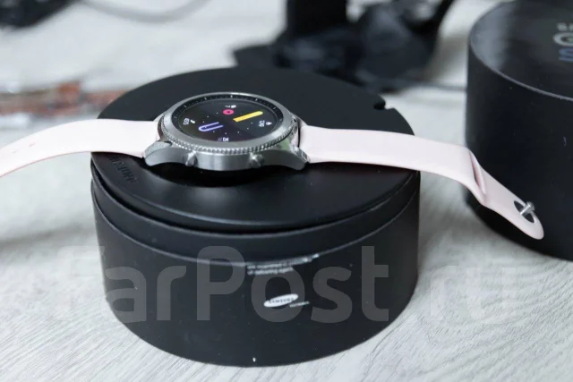 Samsung Gear S3 Classic. GPS, IP68 ����