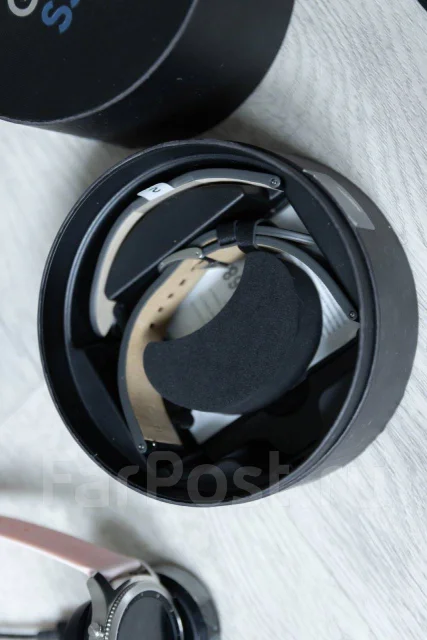 Samsung Gear S3 Classic. GPS, IP68 ����