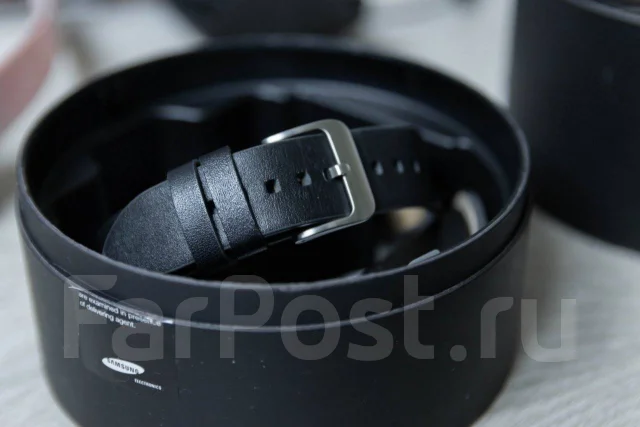 Samsung Gear S3 Classic. GPS, IP68 ����