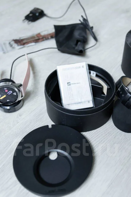 Samsung Gear S3 Classic. GPS, IP68 ����
