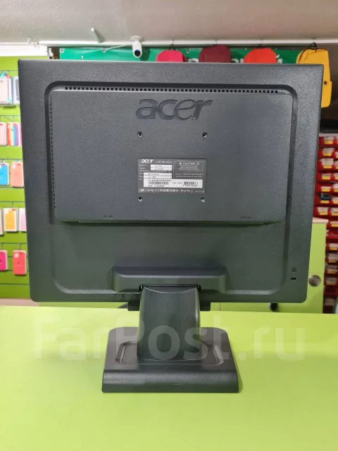 Acer. 17" ����