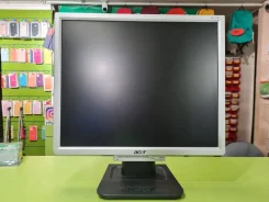 Acer. 17" ����