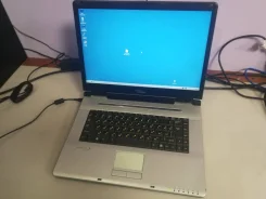 Fujitsu Siemens. 15.4", 1,7����, ��� 1024 ��, ���� 500��� ����