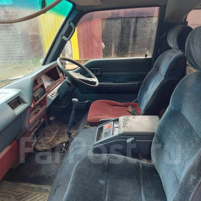 Nissan Caravan. ��������, 4wd, 2.5 (90��.�.), ������, 250 000����. �� ����