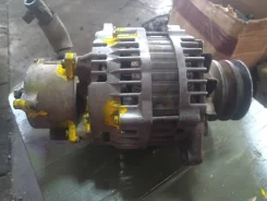 ��������� 4HK1 isuzu ELF 24V60A Hitachi 8973515730 ����