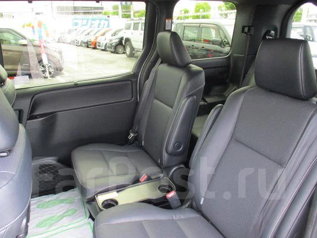 Toyota Esquire. �������, ��������, 2.0, ������, 12 000����. ��. ��� ����� �� ������������ ����