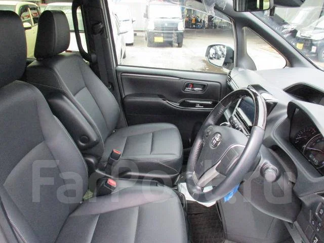 Toyota Esquire. �������, ��������, 2.0, ������, 12 000����. ��. ��� ����� �� ������������ ����