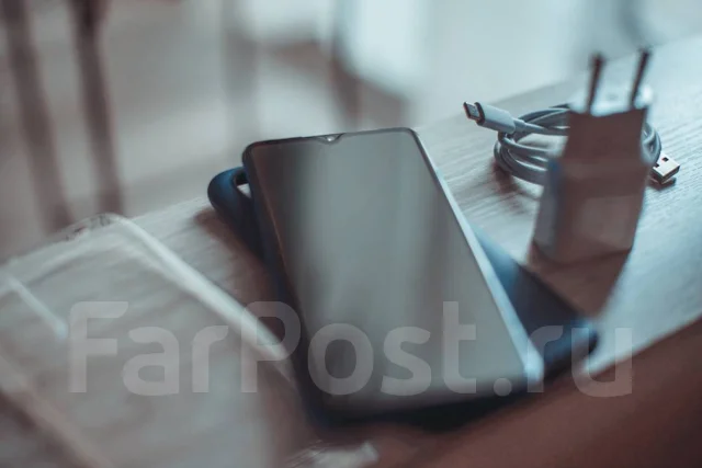 Xiaomi Mi9 Lite. �/�, �����, 4G LTE, NFC ����