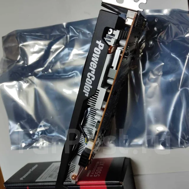 Radeon RX 5500 XT ����