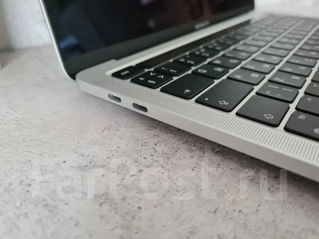 Apple MacBook Pro 13 2020 Late. 13.3", ��� 8 ��, ���� 256���, WiFi: 1, Bluetooth: 1, ����������� �� 24��. ����