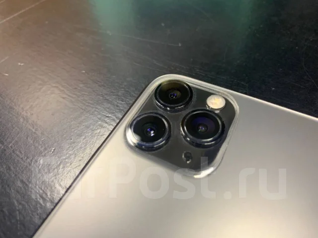 Apple iPhone 11 Pro Max. �/�, �����, 3G, 4G LTE, 5G, Dual-SIM ����
