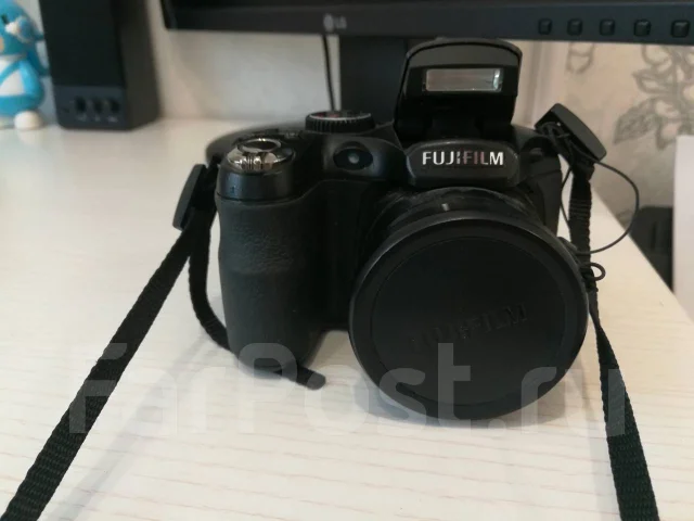 Fujifilm FinePix. 10 - 14.9 ��, ���: 14� � ����� ����