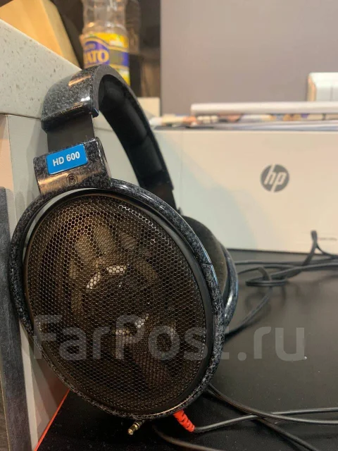 Sennheiser HD 600 ����