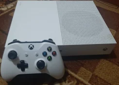 Microsoft Xbox One S ����