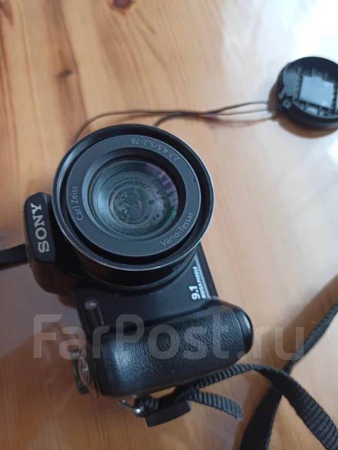 Sony Cyber-shot DSC-H50. ���: 14� � ����� ����