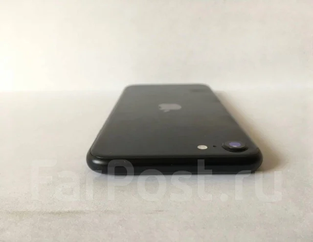 Apple iPhone SE 2020. �/�, ������, 5G, NFC ����