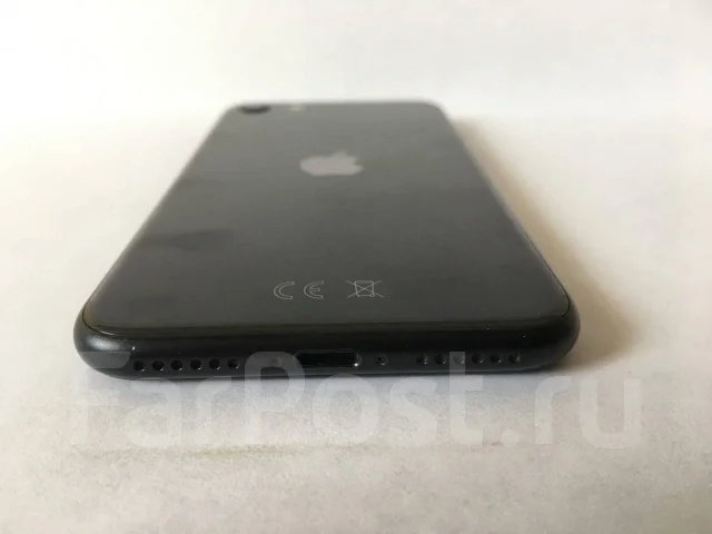 Apple iPhone SE 2020. �/�, ������, 5G, NFC ����