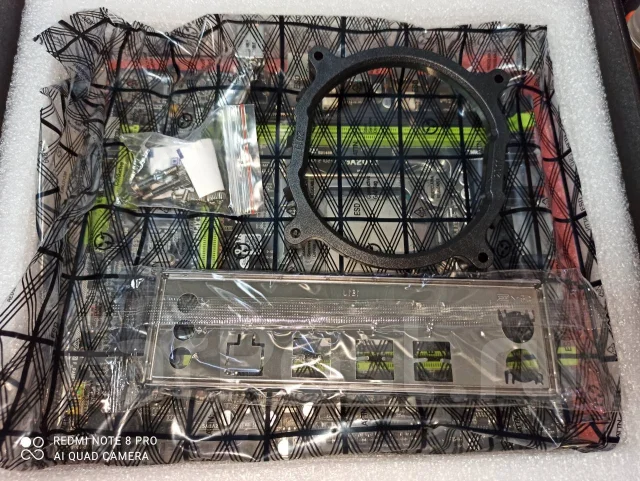 �������� ����������� ����� LGA2011 E5 2640 ����