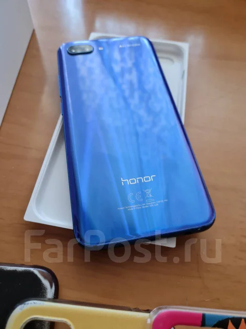 Honor 10. �/�, �����, 4G LTE, Dual-SIM, NFC ����