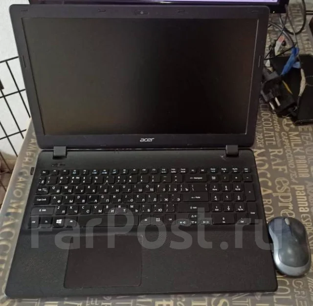 Acer Aspire ES1. 15.6", 2,2����, ��� 2048 ��, ���� 500���, WiFi: 1, Bluetooth: 1 ����