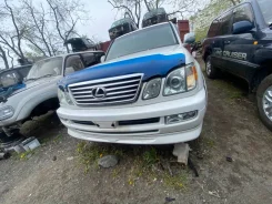 Toyota Land Cruiser Cygnus. UZJ100 ����