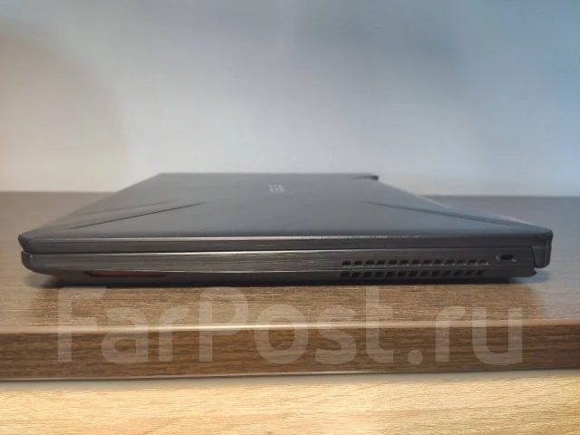 Asus TUF Gaming FX505DU. 15.6", 4����, ��� 16 ��, ���� 512���, WiFi: 1, Bluetooth: 1 ����
