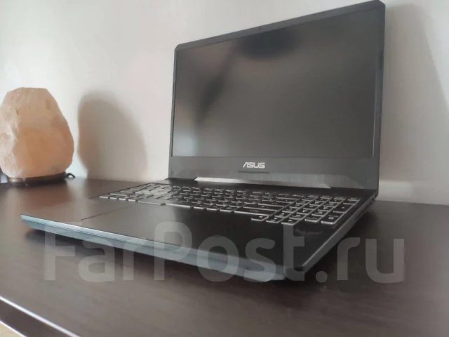 Asus TUF Gaming FX505DU. 15.6", 4����, ��� 16 ��, ���� 512���, WiFi: 1, Bluetooth: 1 ����