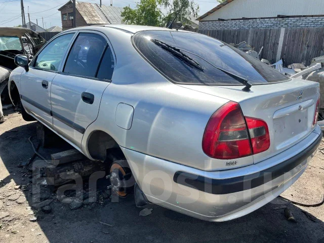 Mitsubishi Carisma. XMCLNDA1A2F, 4G92 ����