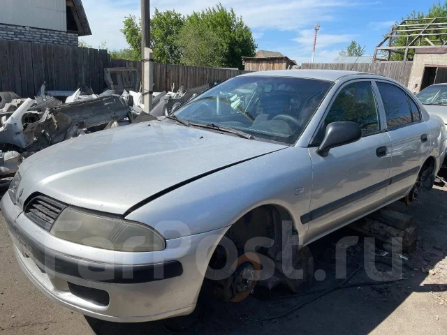 Mitsubishi Carisma. XMCLNDA1A2F, 4G92 ����