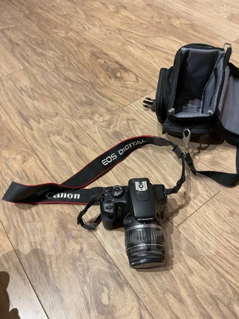 Canon EOS 1000D ����