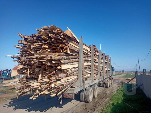 Горбыль дрова горбыль машина 50 м3 услуги лесовоза длиномер трал 3,7м ...