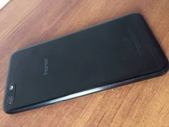 Honor 7A. �/�, ������, 4G LTE ����