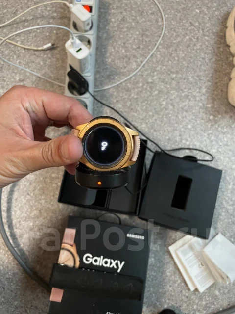 Samsung Galaxy Watch. GPS, NFC ����