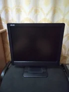 Asus. 17" ����
