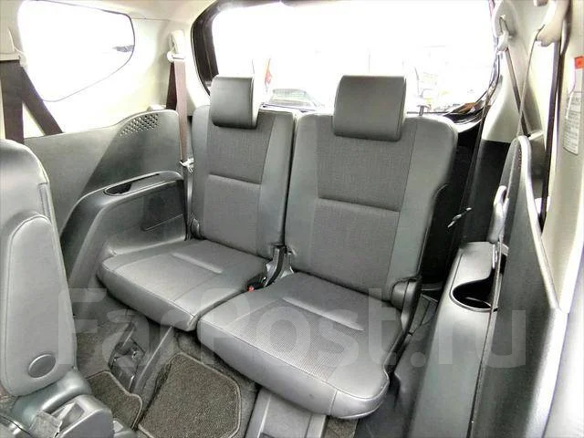 Toyota Sienta. �������, ��������, 1.5 (109��.�.), ������, 70����. ��, �/�. ��� ����� �� ������������ ����