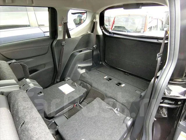 Toyota Sienta. �������, ��������, 1.5 (109��.�.), ������, 70����. ��, �/�. ��� ����� �� ������������ ����