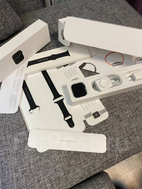 Apple Watch Series 5. GPS ����